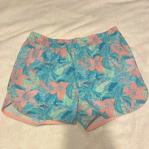 Bass Pro Shops tropical shorts